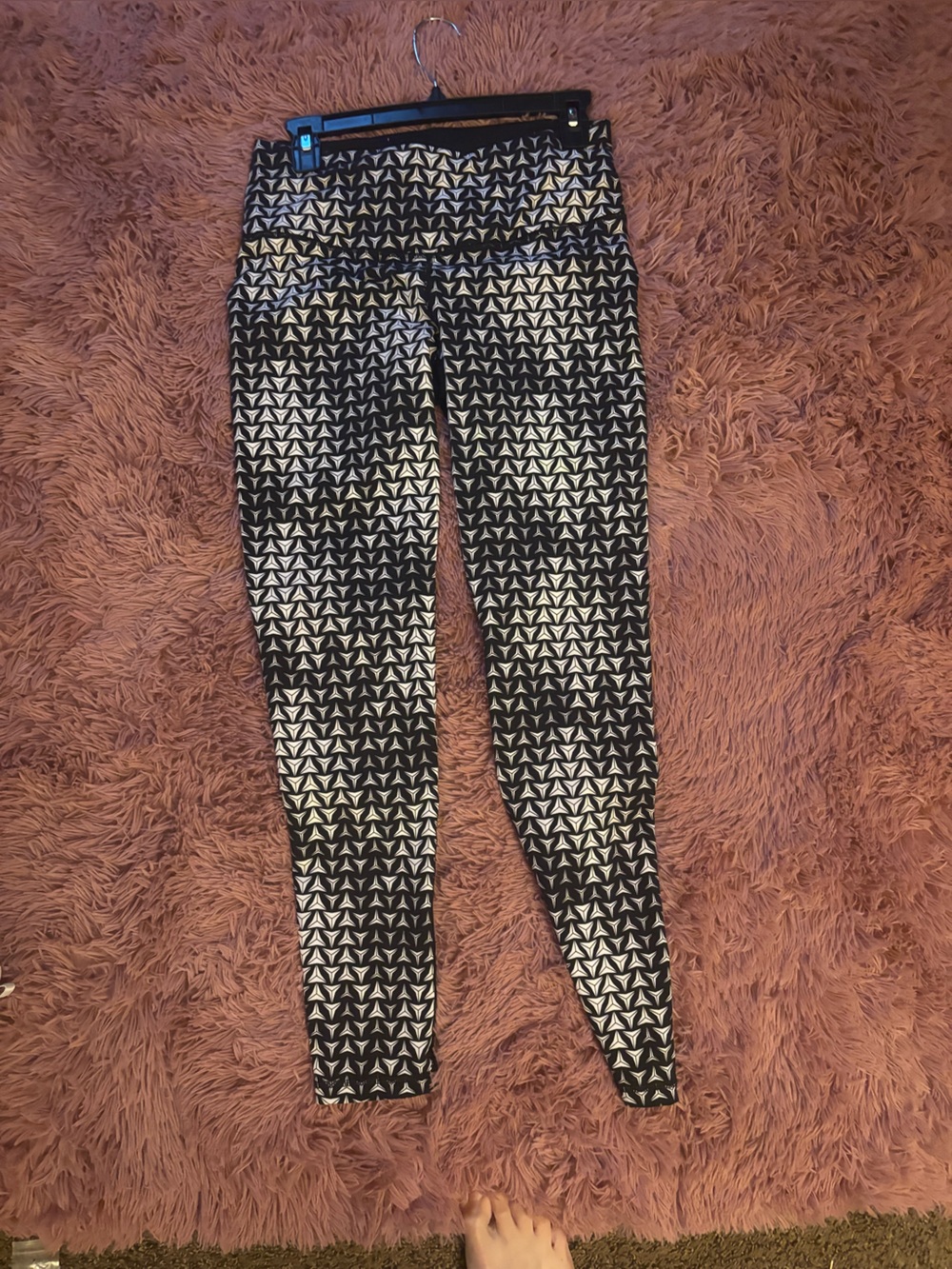 Victoria's Secret Black and White Geometric Leggings